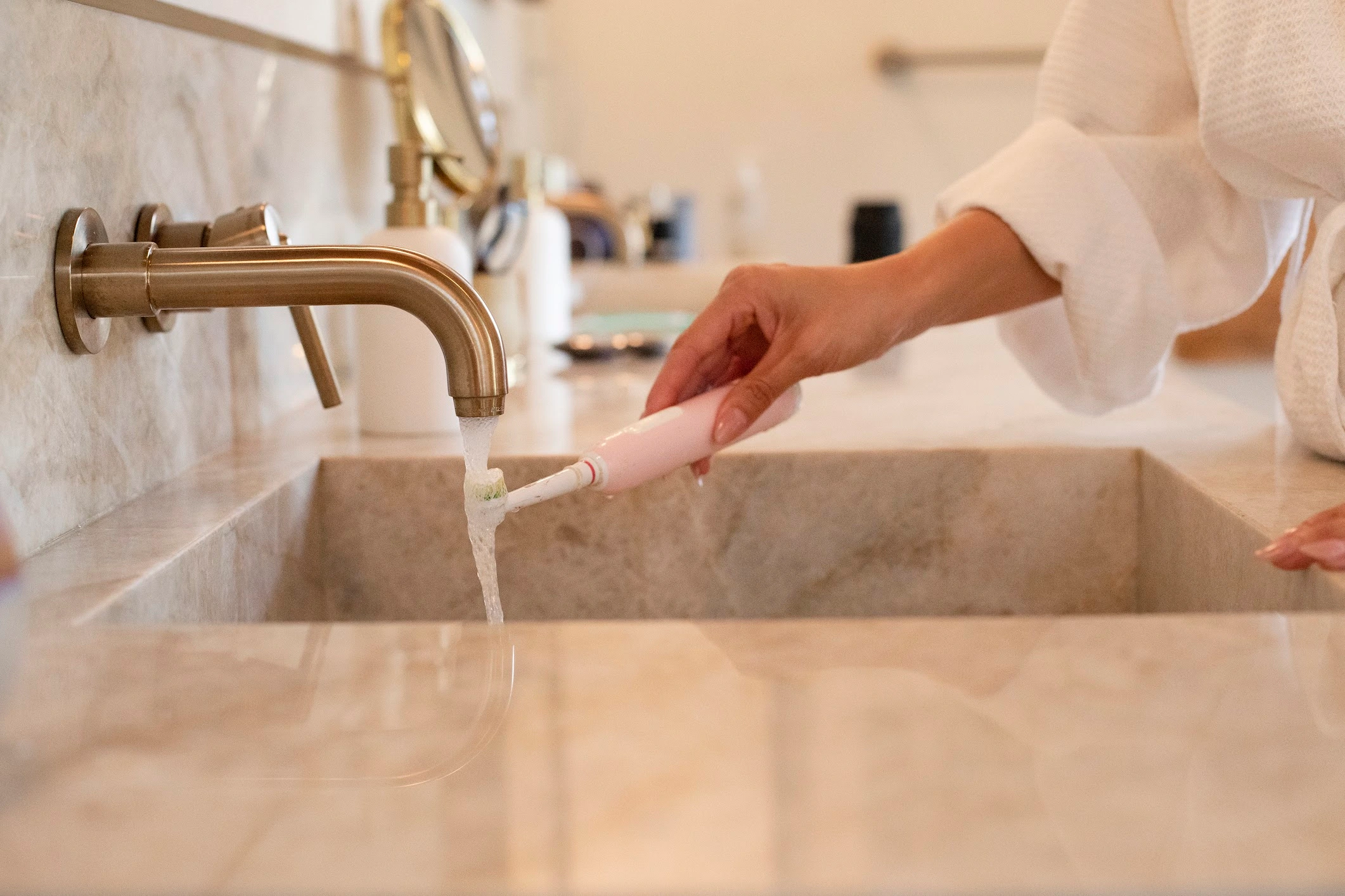 Clean, purified water at home with Acuario